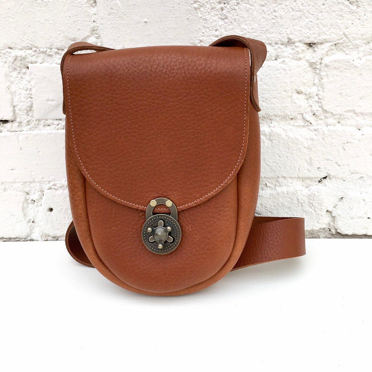 Ginger Crossbody Handbag in Tobacco Bullhide - ShoeBeeDoNC