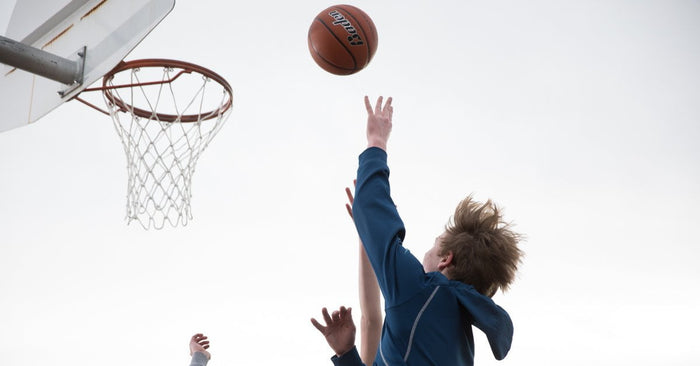 bo-no-bo shooting hoops