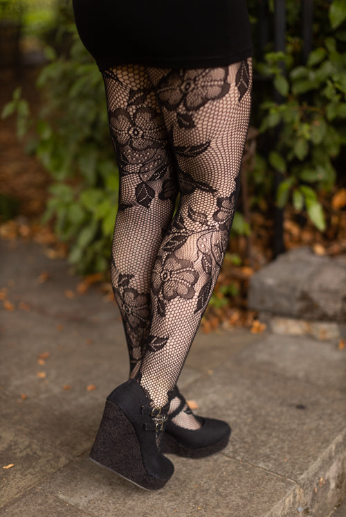 Plus Size Illustrated Flora Net Tights