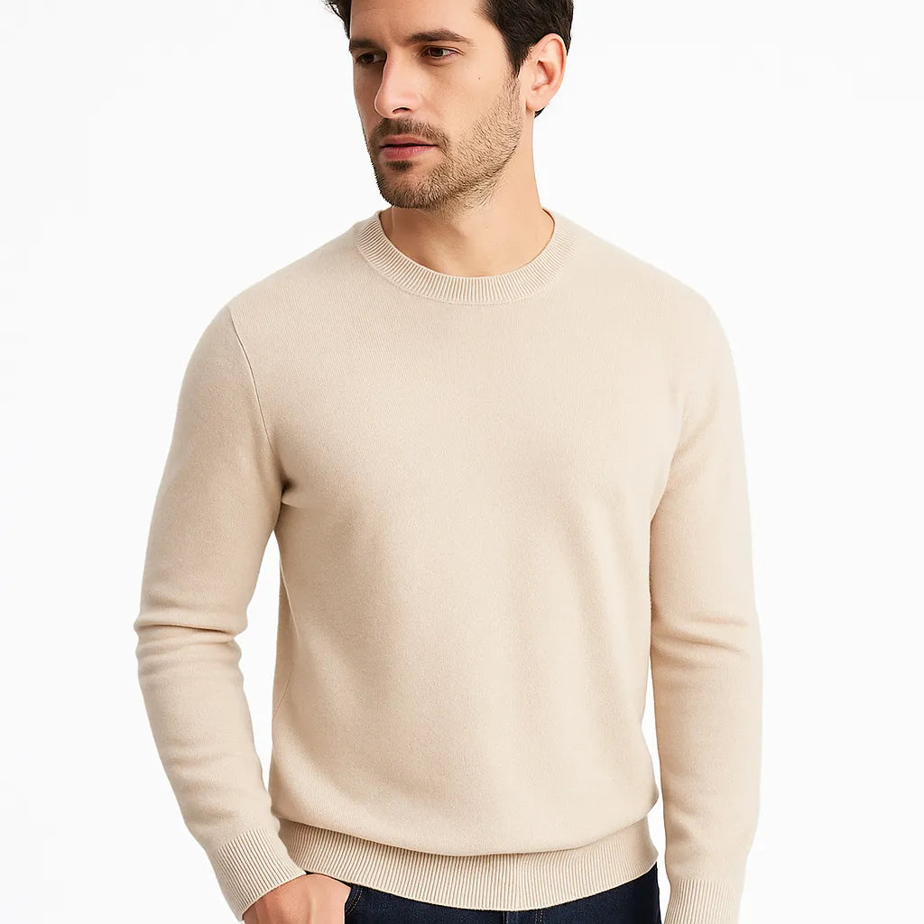 suéter masculino, suéter masculino básico, suéter de tricô masculino, suéter masculino gola careca, suéter masculino macio, suéter masculino bege, suéter de malha masculina, suéter casual masculino, suéter masculino inverno, roupa masculina de frio, suéter masculino confortável, suéter masculino neutro, moda masculina outono inverno, suéter para trabalhar, suéter masculino com estilo, suéter clássico masculino, suéter leve masculino, suéter masculino de algodão, suéter masculino para sobreposição, malha masculina