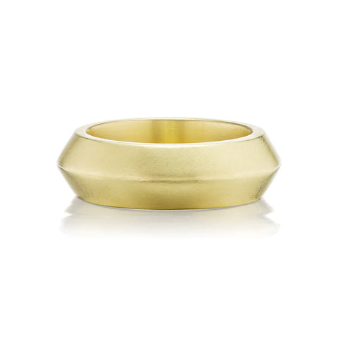 Solid yellow gold band ring.