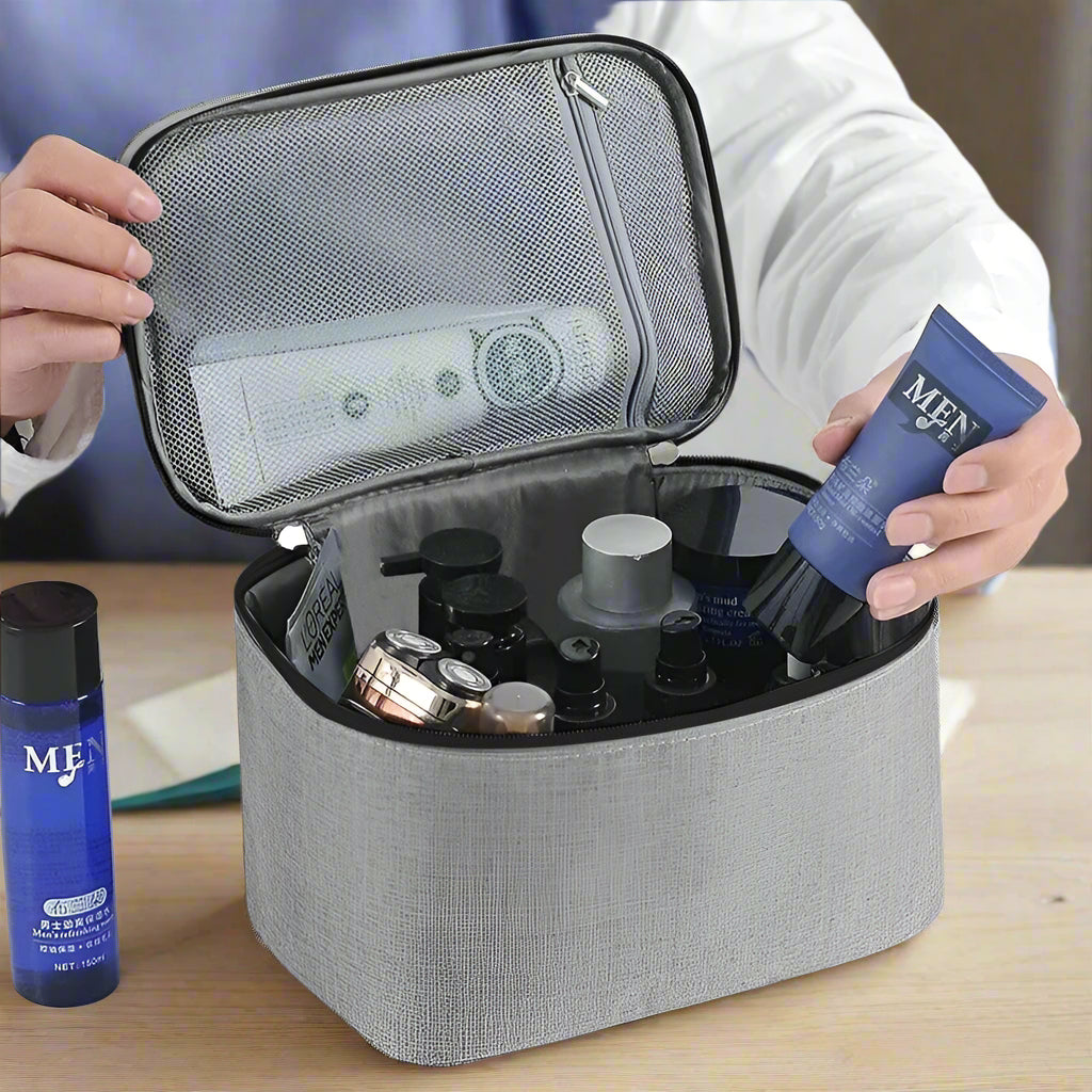 trousse-de-toilette-de-voyage-adapte-a-tout-besoins