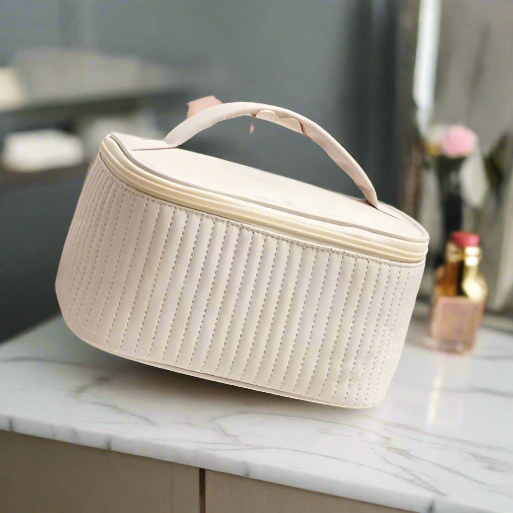 trousse-de-toilette-pour-voyager-materiaux-premium