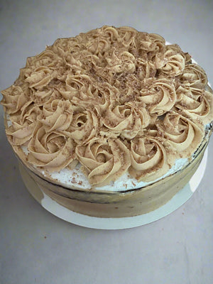 Pistachio with cinnamon drizzle Cake/Bundt - Ventito Bakery LLC tm. 