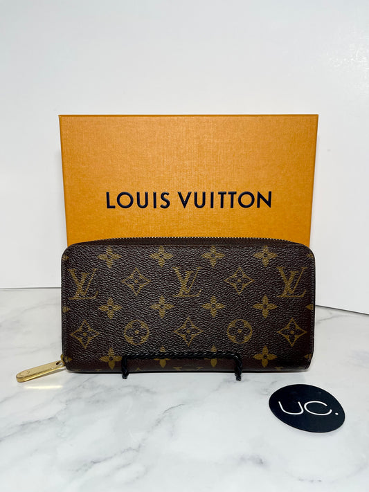 Louis Vuitton Enveloppe Carte de Visite – Uncommon Collective