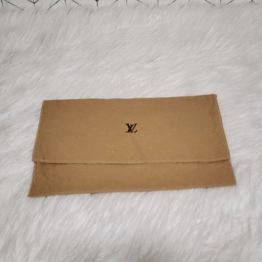 Louis Vuitton 17 x 11 Fold-Over Dustbag – LaVal's Lux