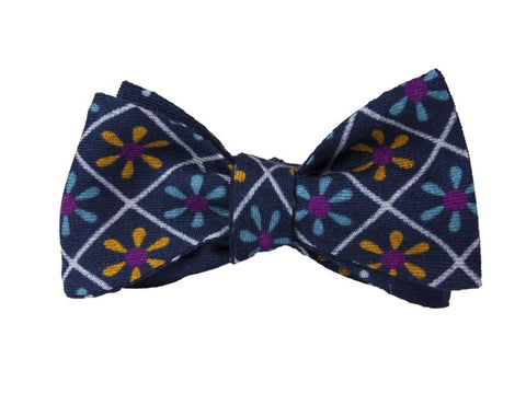 Navy Wool and Silk Propeller Bow Tie