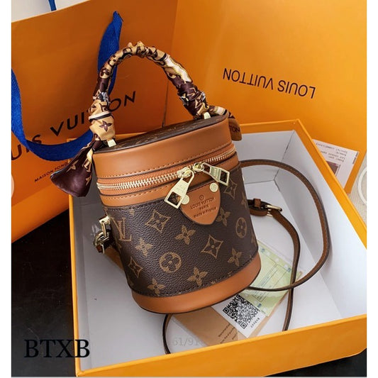 Bolsa Félicie Strap & Go  LOUIS VUITTON – Prollen Artigos de Luxo