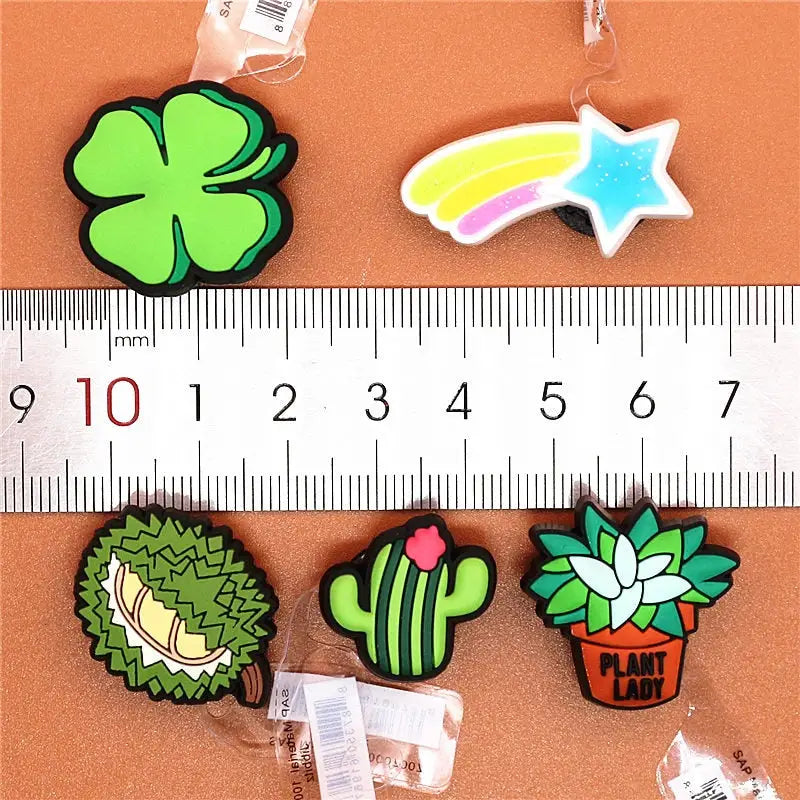 https://cdn.shopify.com/s/files/1/0713/1371/9607/products/cactus-clover-meteor-durian-croc-charms-356.webp