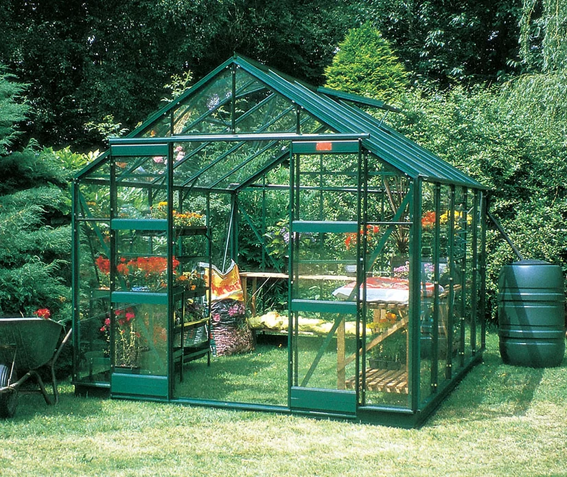 <b>Belmont Greenhouse</b><br>A combination of a classic design and a wide range of features and accessories culminates in a well ventitlated, healthy and large growing space