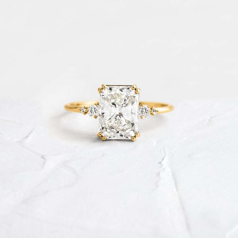 Radiant Cut Diamond Ring