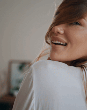b7d4e3dd76574a11a24e22b87995360a-ezgif.com-resize.gif