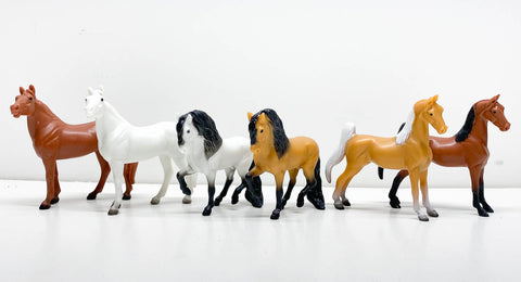 Breyer Farms Wood Carry Stable models included