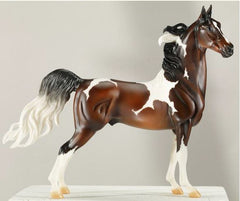 Breyer 2021 Flagship Model Livingston (promo image)