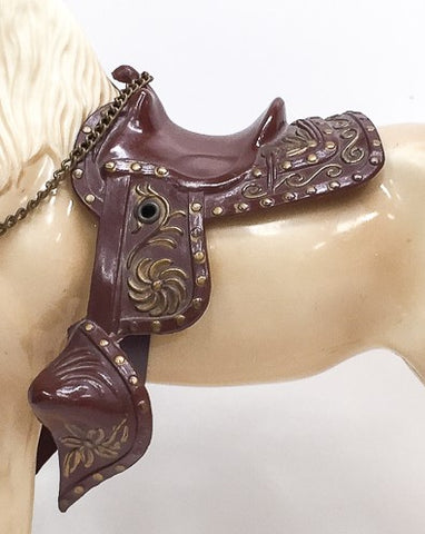 Breyer Western Horse Saddle - early high rivet snap-cinch version