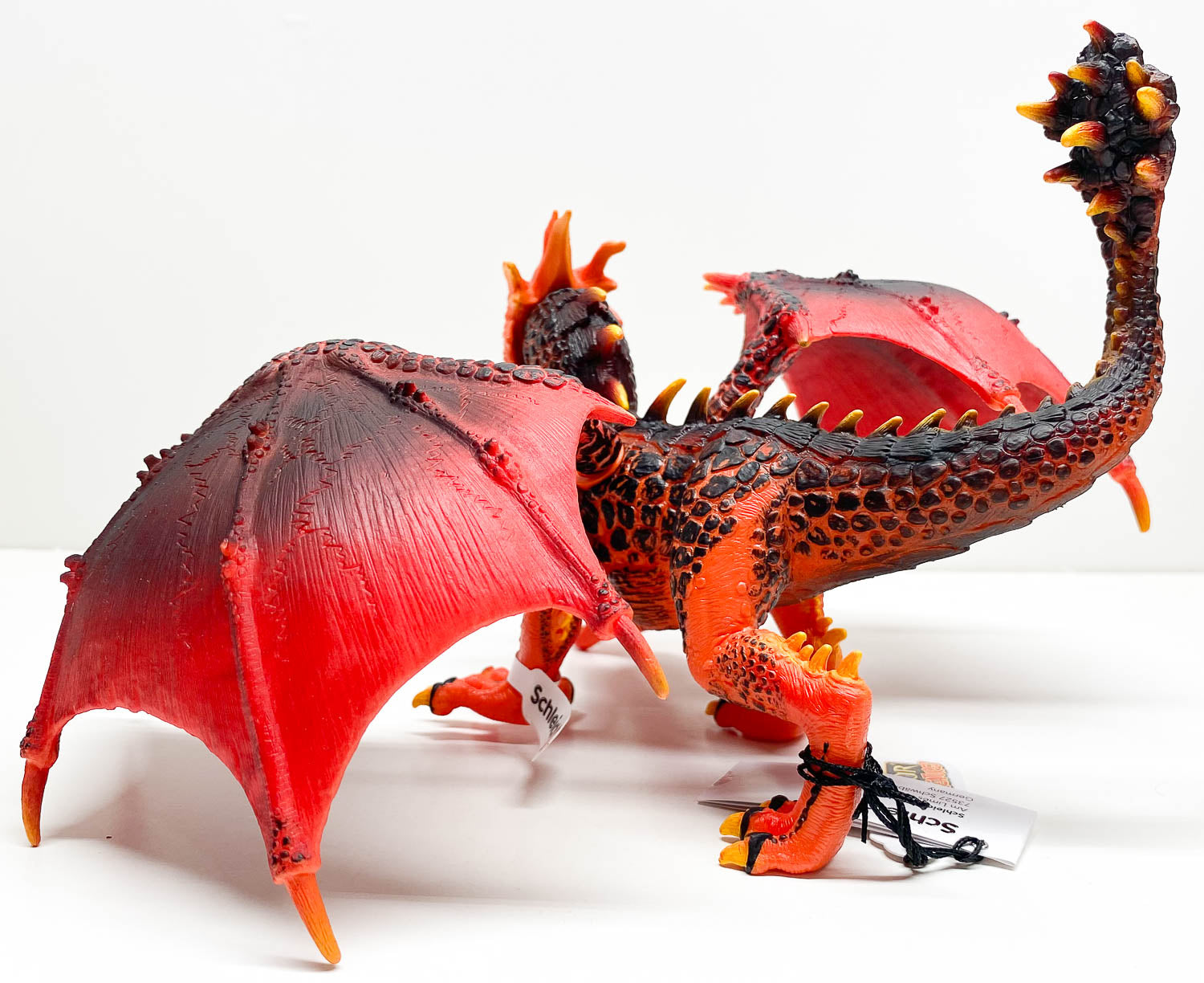 schleich lava dragon