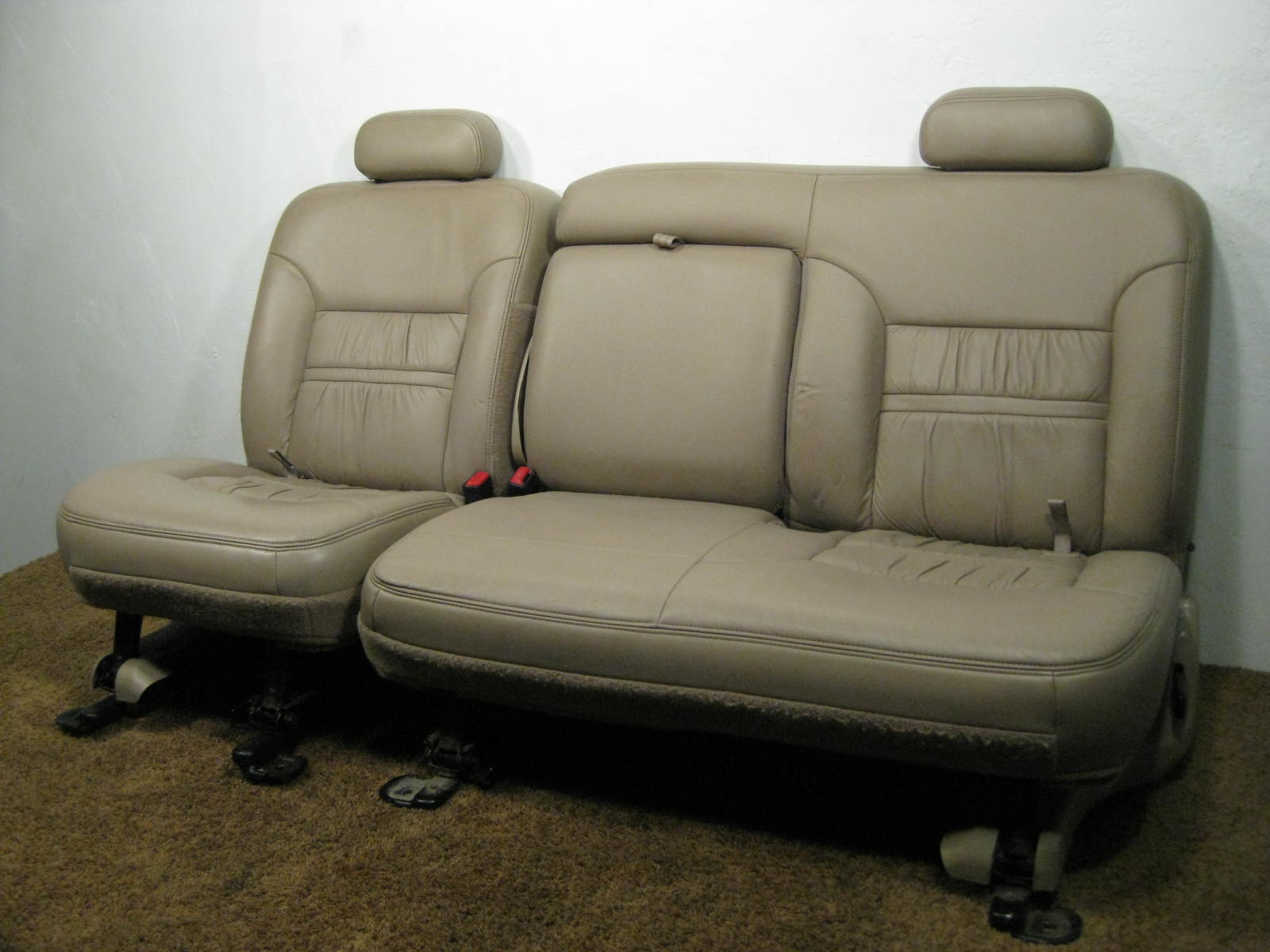 ford excursion number of seats