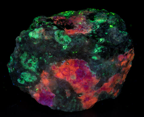 fluorescent sodalite hackmanite