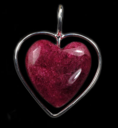 tugtupite heart from greenland