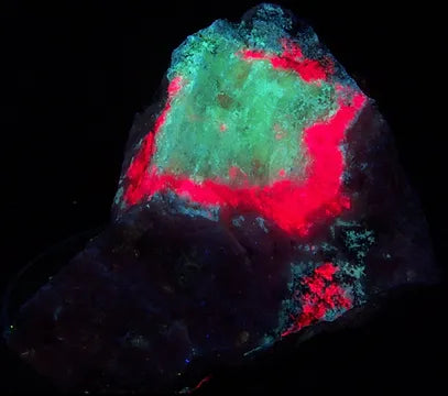 Tugtupite