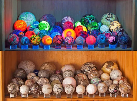 A collection of fluorescent spheres