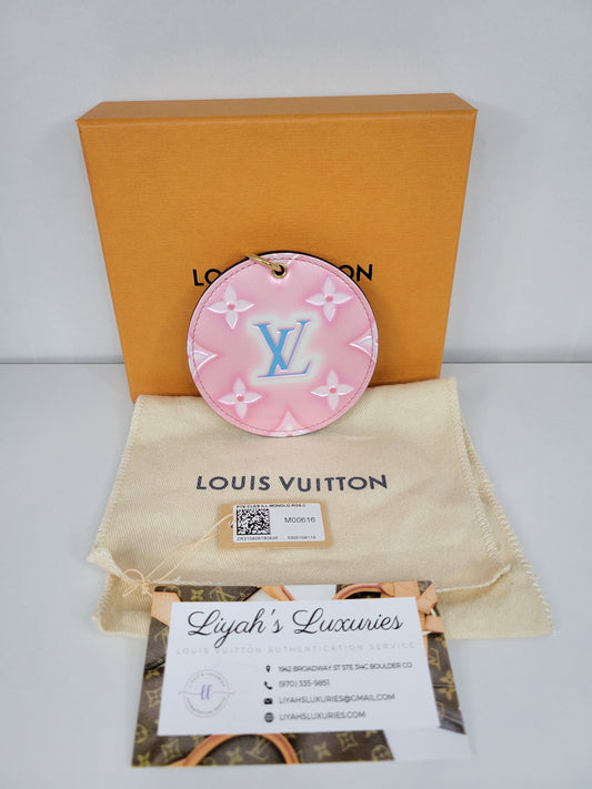 Louis Vuitton Facettes Bag Charm and Key Holder – Liyah's Luxuries