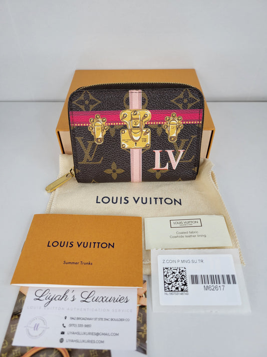 Louis Vuitton Pink and Blue 2022 Valentine Key Holder - Ann's Fabulous  Closeouts