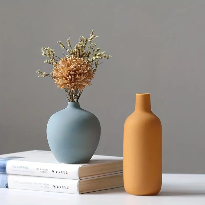 4-Piece Farmhouse Ceramic Vase Set for Christmas - Image 6