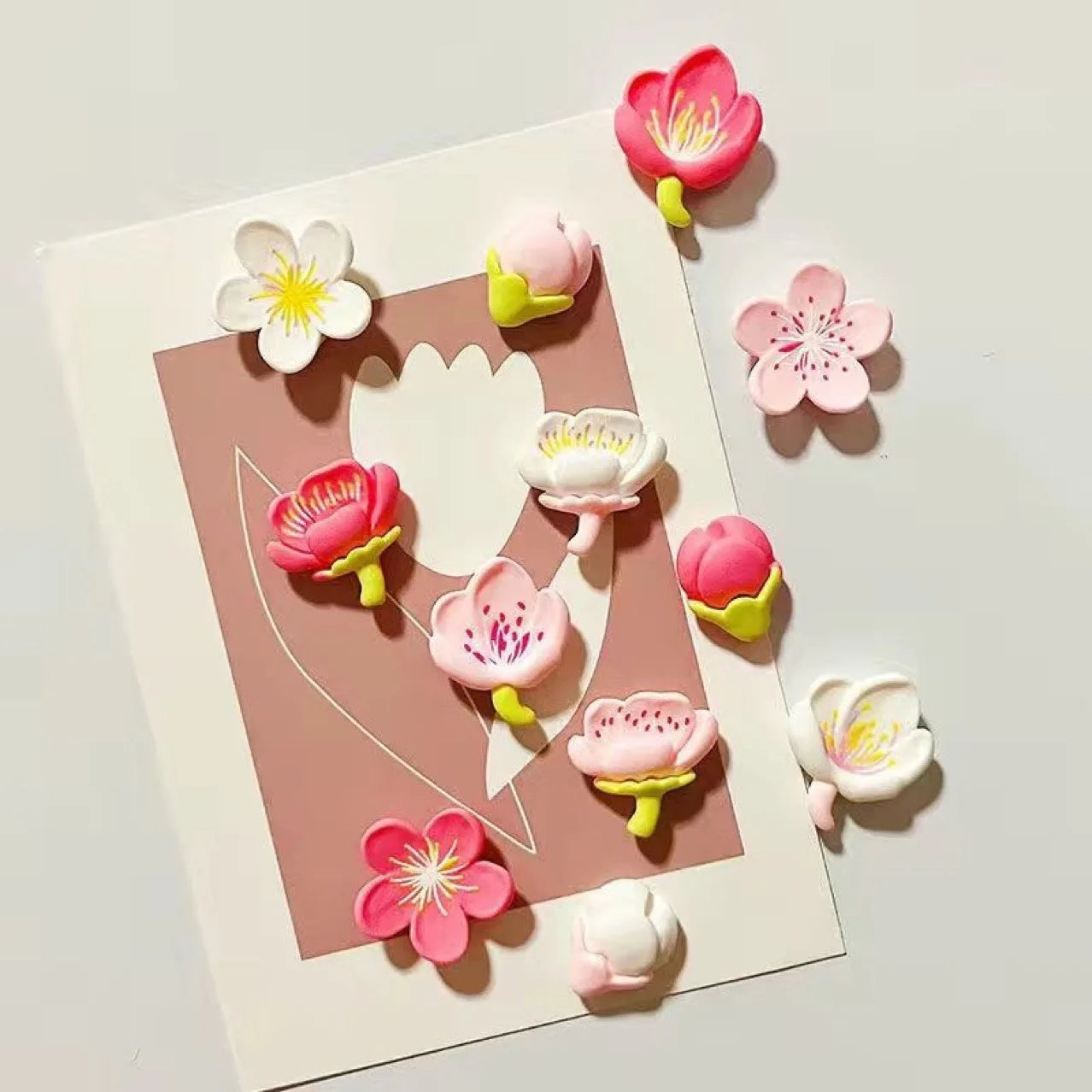 12pcs Pink Flower Christmas Fridge Magnets Set - Image 3