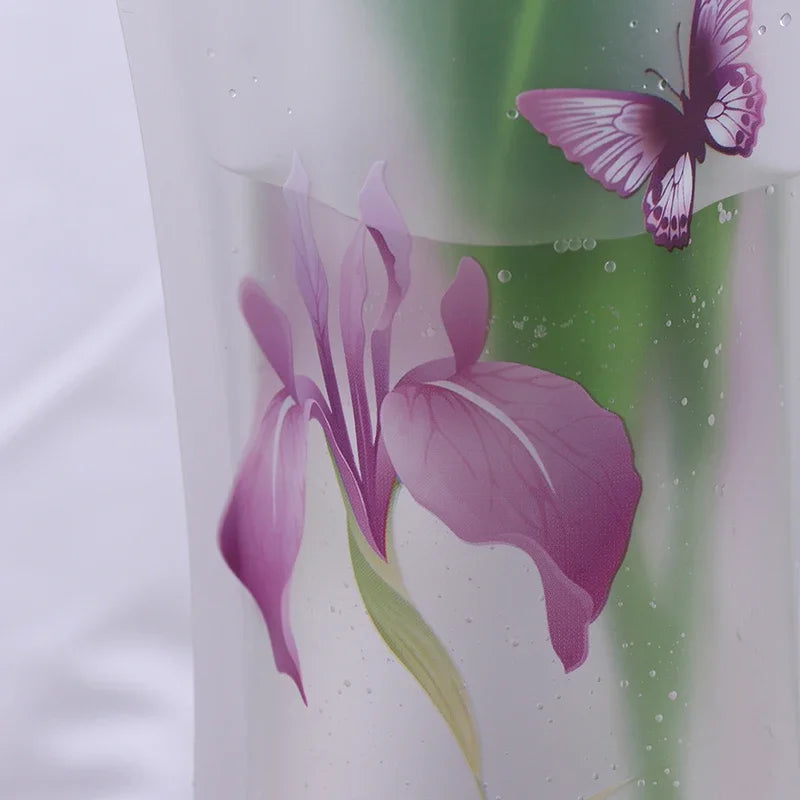 Christmas Chic: Foldable Transparent Flower Vase - Image 6