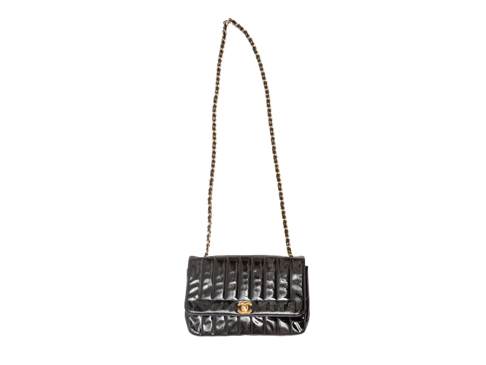 Dropshop - Black Chanel Patent Mademoiselle Ligne Flap Shoulder Bag