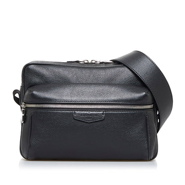 Louis Vuitton District PM Black Taiga