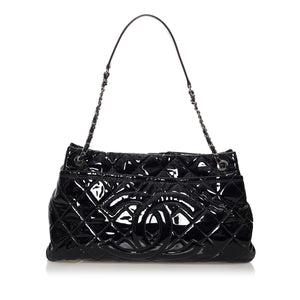 RvceShops Revival, Black Chanel Reissue Wool Shoulder Bag
