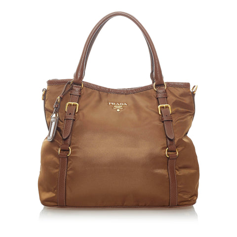 A Closer Look: Louis Vuitton Luna Bag
