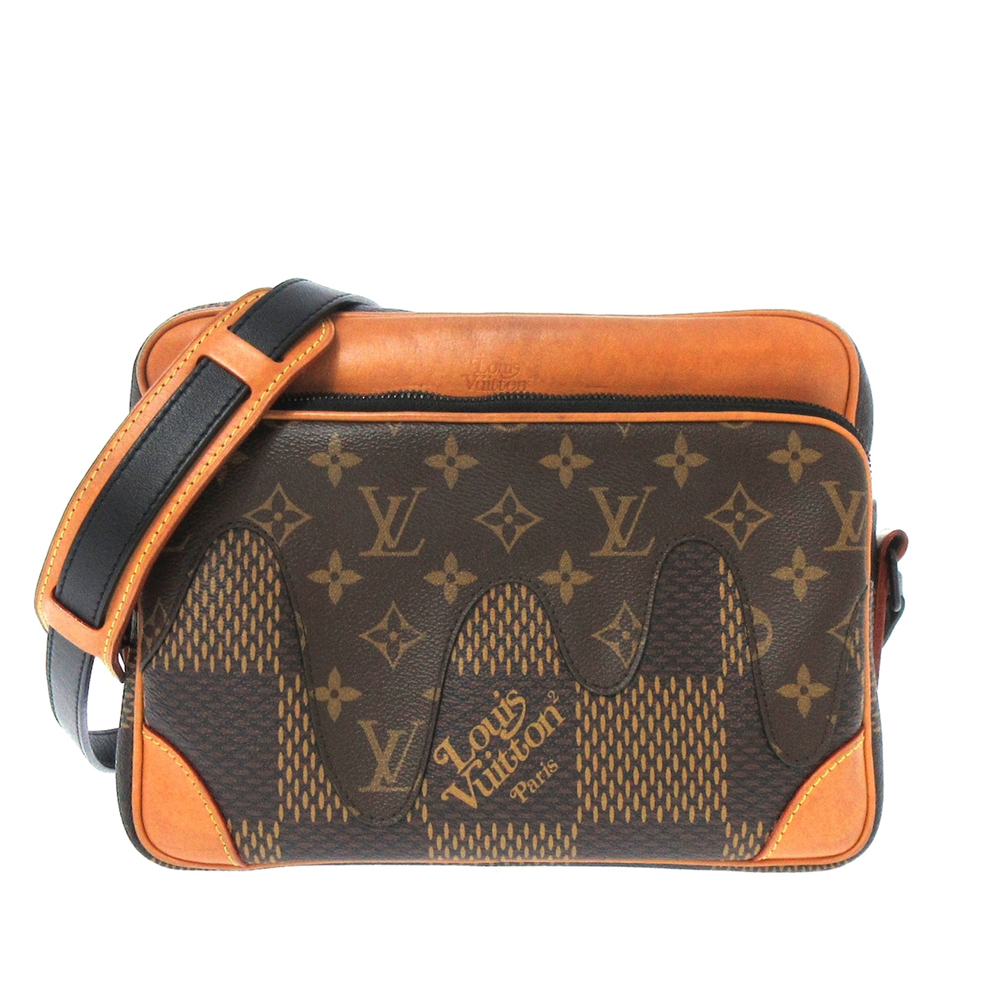 Louis Vuitton Shoulder Bag Full Cat Grey in Epi Leather with Gold-tone - US