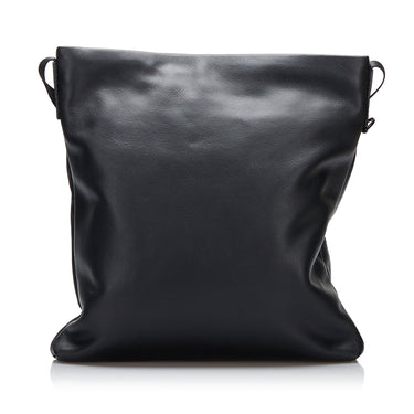 Louis Vuitton Alpha Messenger Bag Taurillon Leather Gray 92720128