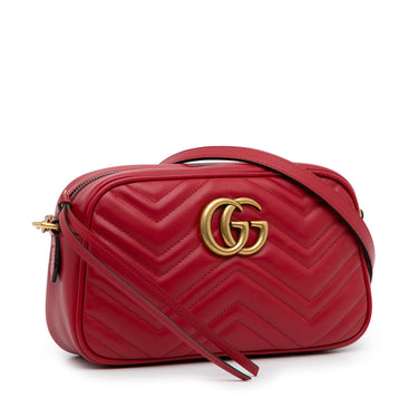 GUCCI Small GG Marmont red bag