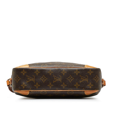 Brown Louis Vuitton Monogram Saumur 30 Crossbody Bag – Designer Revival