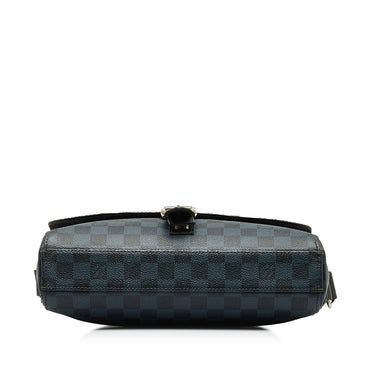 Louis Vuitton Damier Cobalt Camouflage Hunter Crossbody Bag (SHG-j3GI9 –  LuxeDH