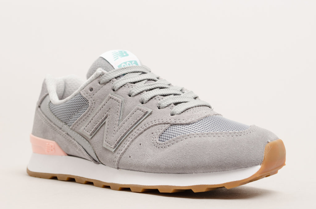 new balance 996 grey pink