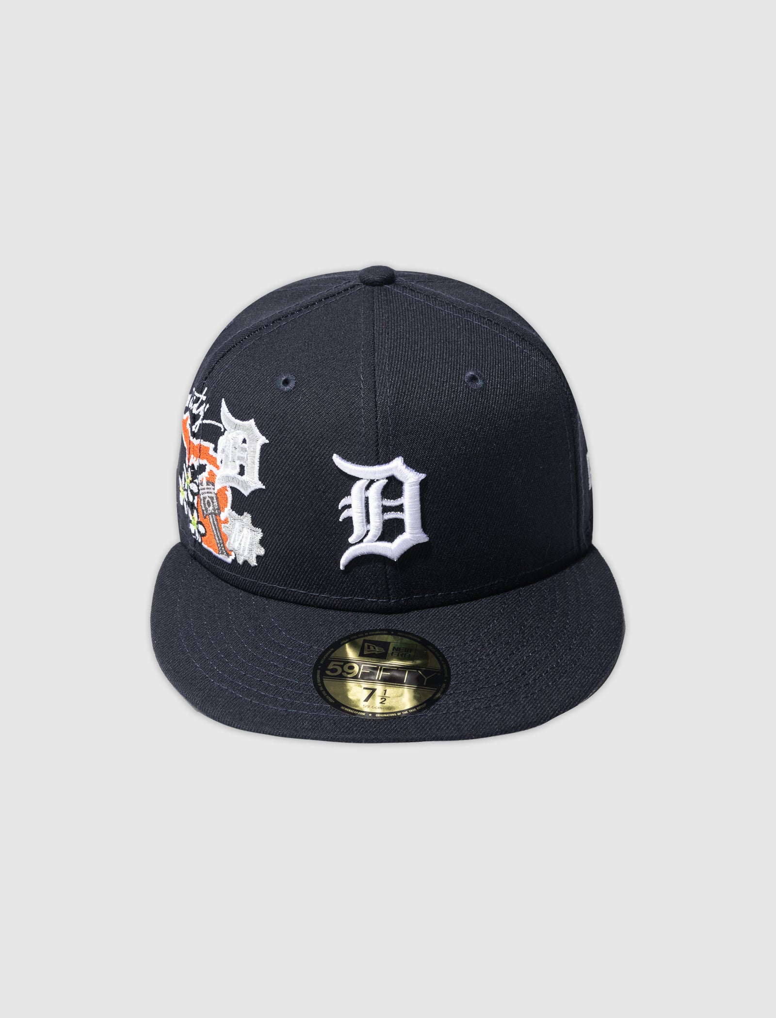 Shop New Era 59Fifty Detroit Tigers Bandana Hat 60180857 black