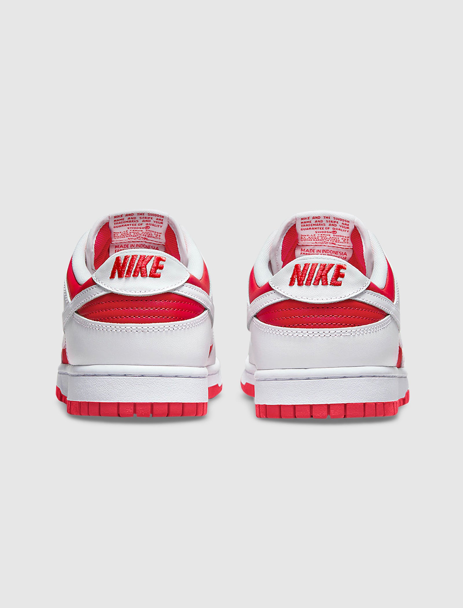 DUNK LOW "UNIVERSITY RED"