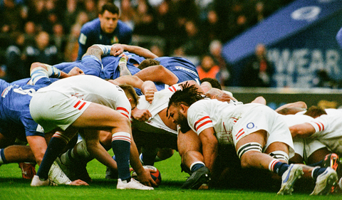 England vs Italy rugby scrum