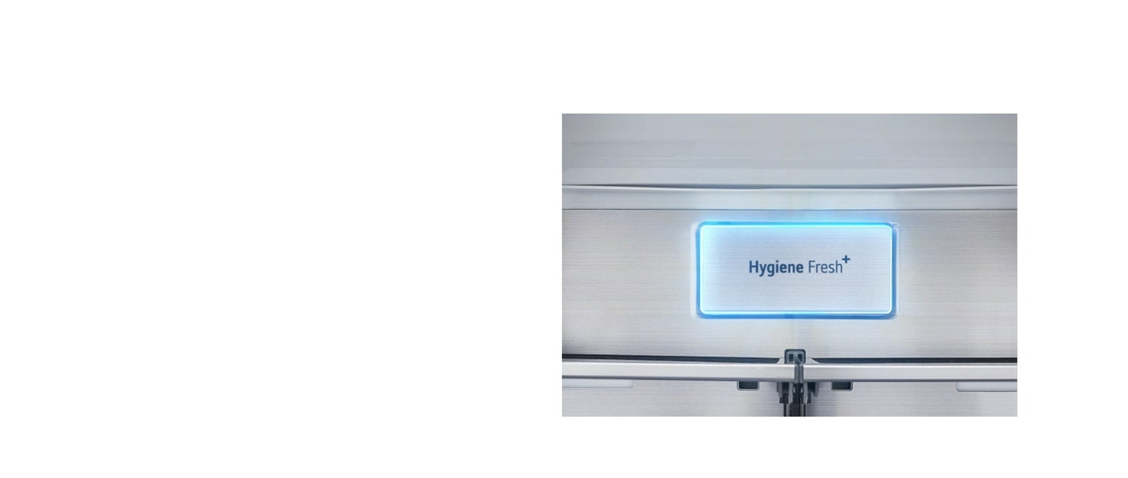 צילום מקרוב של Hygiene Fresh+ המוצמד על קיר האל-חלד של מקרר LG לזרימת אוויר.