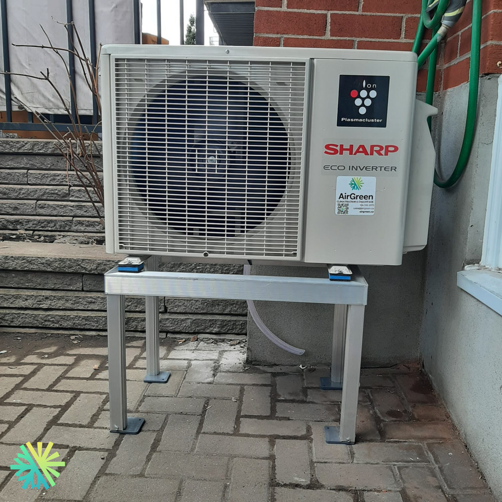 Installation of a Sharp ZU1 Wall-Mounted Heat Pump in Mercier–Hochelaga-Maisonneuve, Montreal