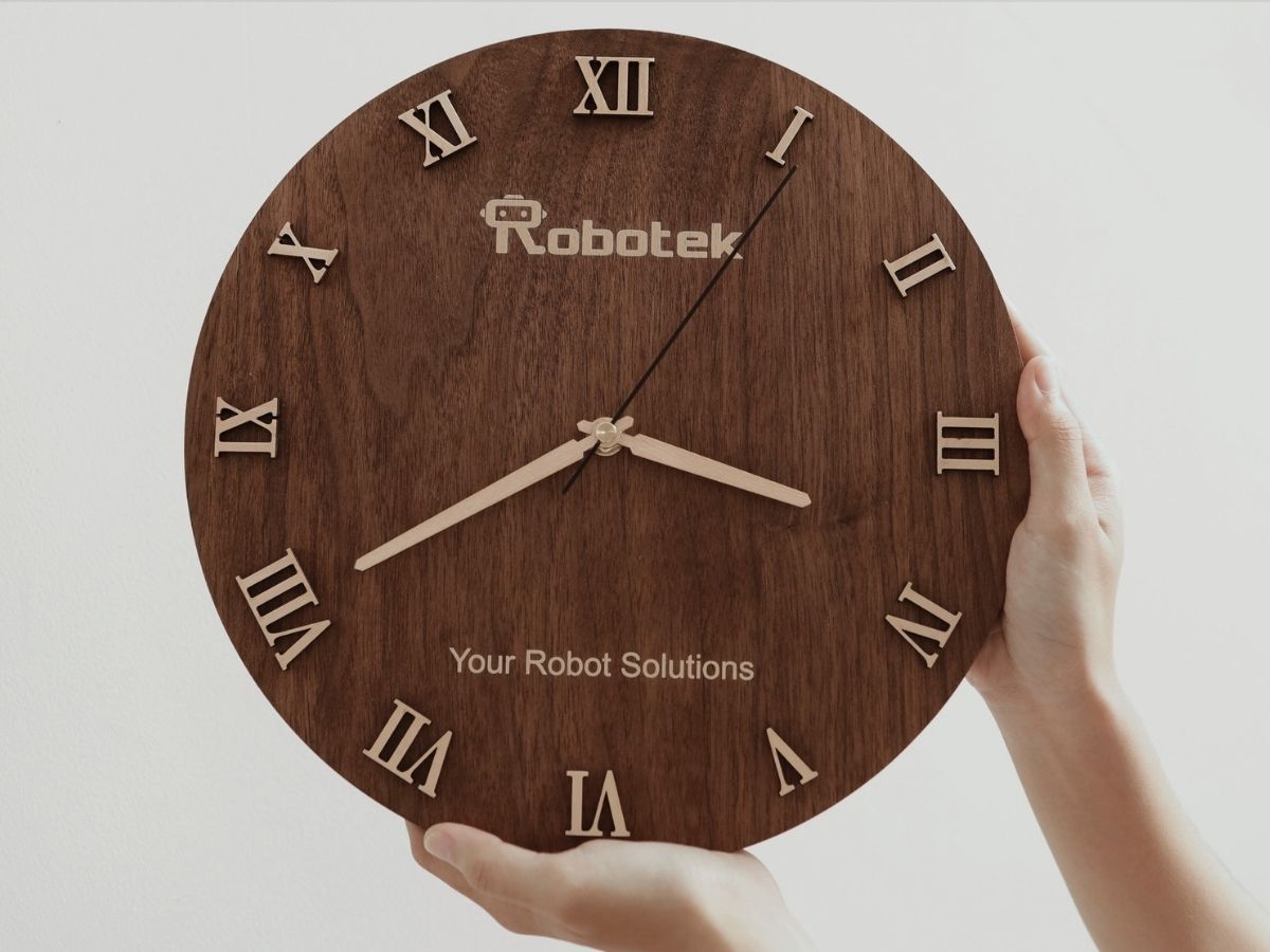 Engraved Logo and Message on Wooden Wall Clock Personalized Corporate Gift For Customer