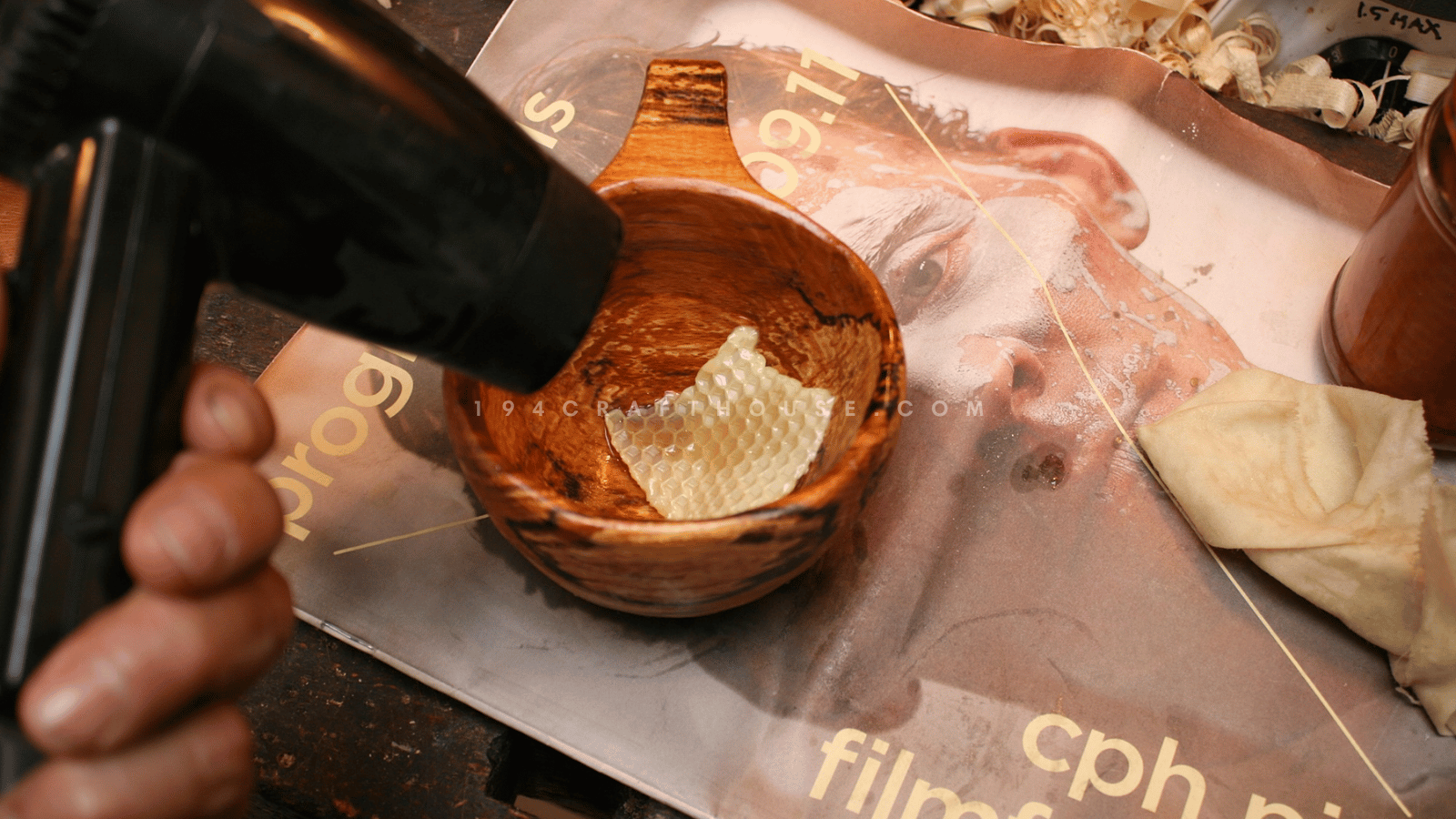 How to make a Kuksa cup step by step - Step 8: Season the Kuksa