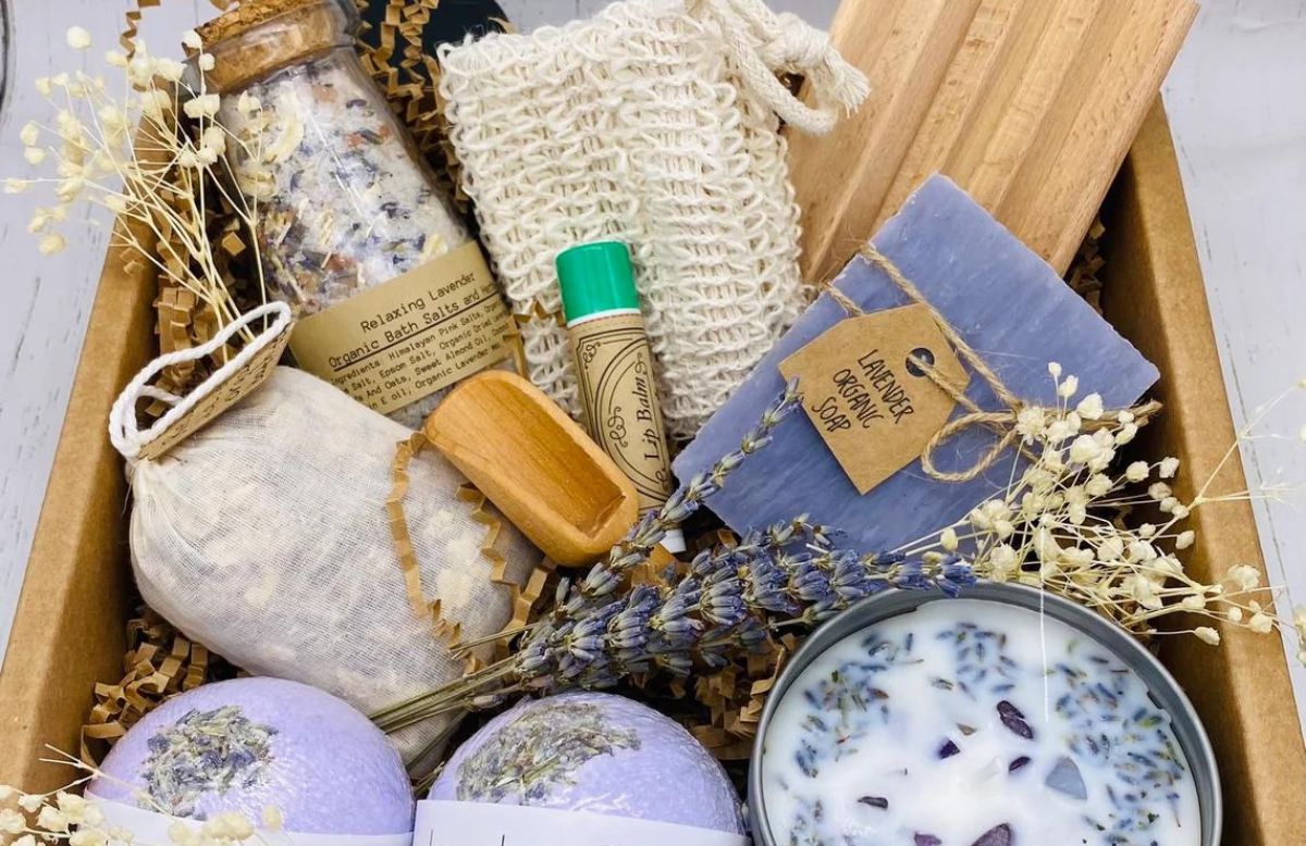 Spa gift basket