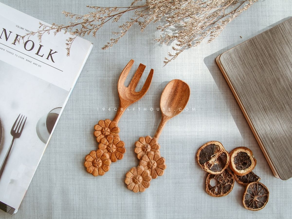 Sunflower Handle Wooden Spoon and Fork Set