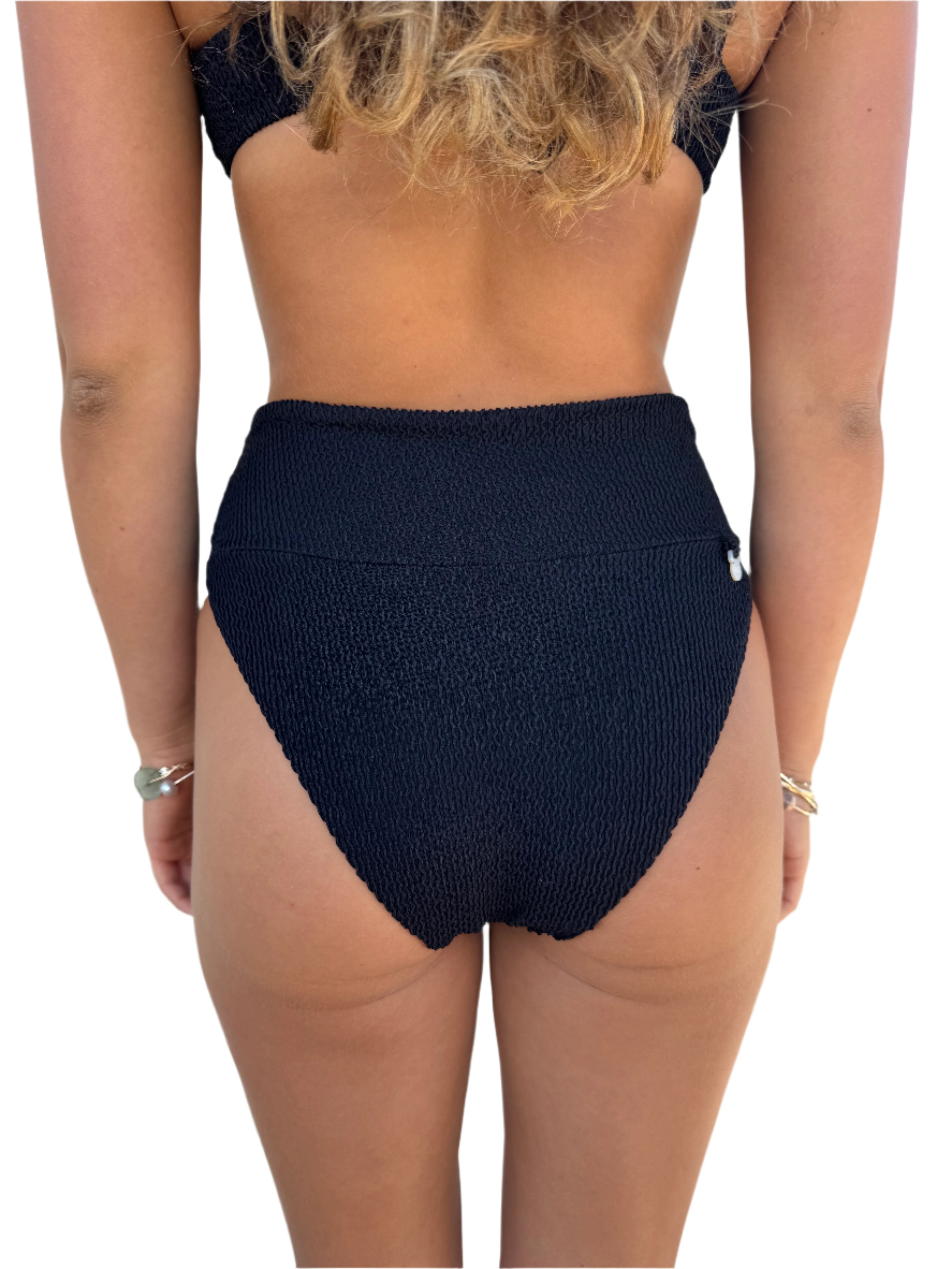 Textured high waist bottom in black